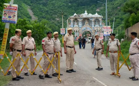 नूंह में मामूली विवाद हुआ हिंसक, मोटरसाइकिल और दुकान में लगा दी आग