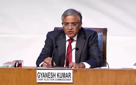 'वोट चोरी' के आरोप पर चुनाव आयोग का जवाब
