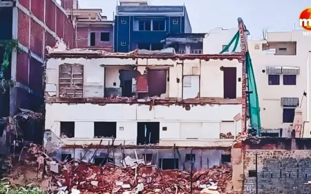 दिल्ली के दरियागंज में भरभराकर गिरी बिल्डिंग, तीन लोगों की मौत