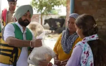 पंजाब में लगातार बारिश से बाढ़ जैसे हालात, मंत्री और विधायक पहुंचे राहत सामग्री लेकर