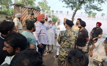 अमृतसर में बाढ़ के बाद रेस्क्यू ऑपरेशन, जिले के कई अधिकारी ग्राउंड जीरो पर उतरे