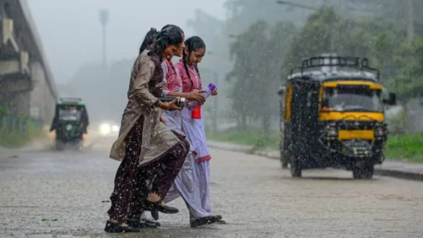 UP Weather: यूपी में आज भारी बारिश का अलर्ट, अगले 24 घंटे जारी रहेगा सिलसिला
