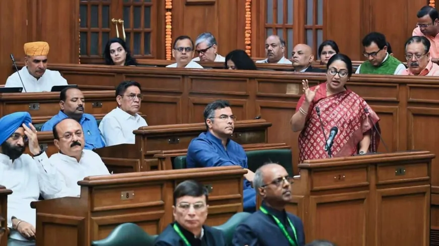 दिल्ली विधानसभा का मॉनसून सत्र, सदन में फीस नियंत्रण विधेयक पर चर्चा जारी