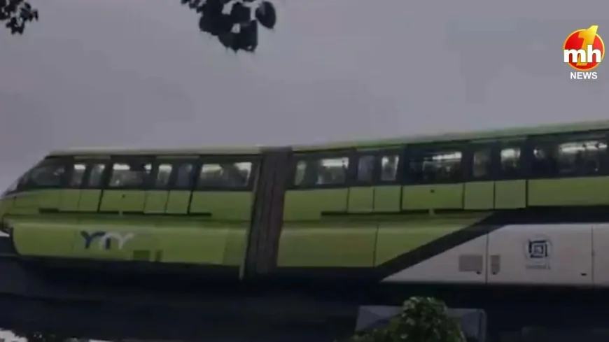 मुंबई में भारी बारिश का कहर, मोनोरेल हवा में अटकी,  फंसे दर्जनों यात्री