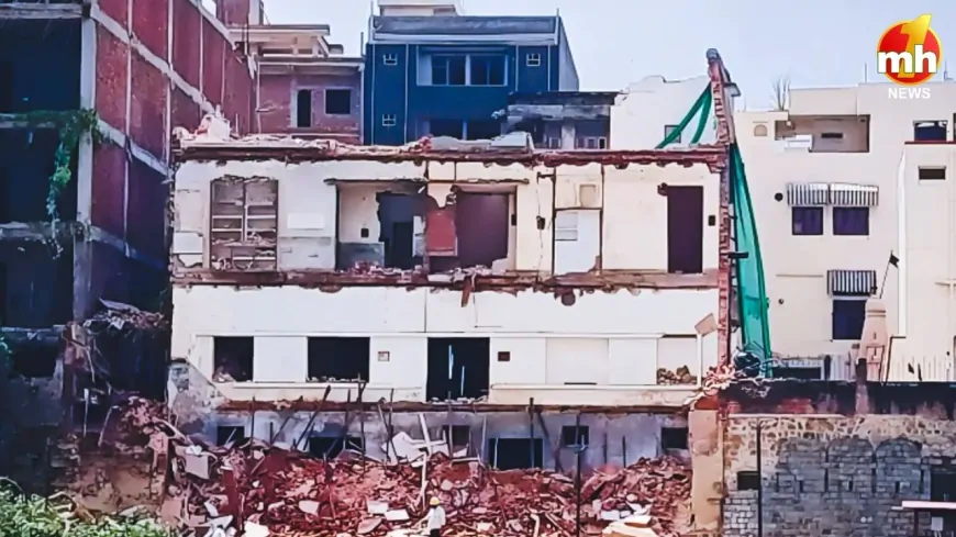 दिल्ली के दरियागंज में भरभराकर गिरी बिल्डिंग, तीन लोगों की मौत