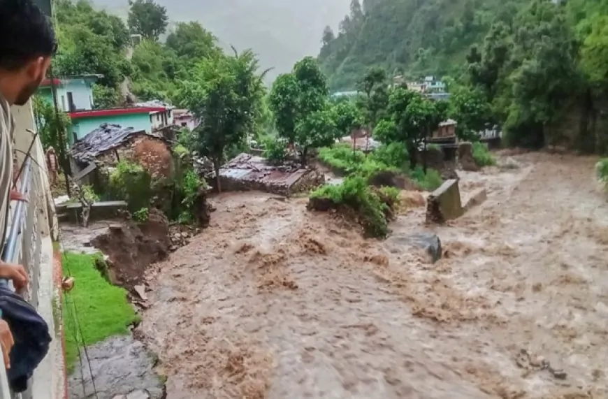 उत्तराखंड के चमोली में फटा बादल, भारी नुकसान की आशंका