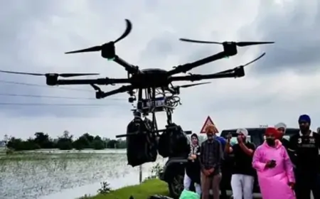 बाढ़ के कारण सड़क से टूटा संपर्क, ड्रोन के जरिए राहत सामग्री पहुंचा रही है पंजाब सरकार
