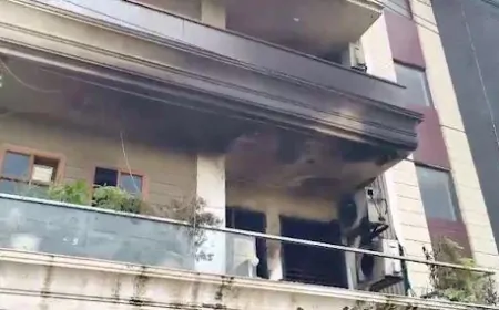 फरीदाबाद में AC फटने से बड़ा हादसा, दम घुटने से एक ही परिवार के तीन सदस्यों की मौत 