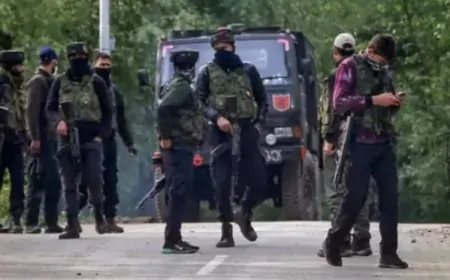 किश्तवाड़ में आतंकियों और सुरक्षाबलों के बीच मुठभेड़, सुरक्षाबलों ने पूरे इलाके को घेरा