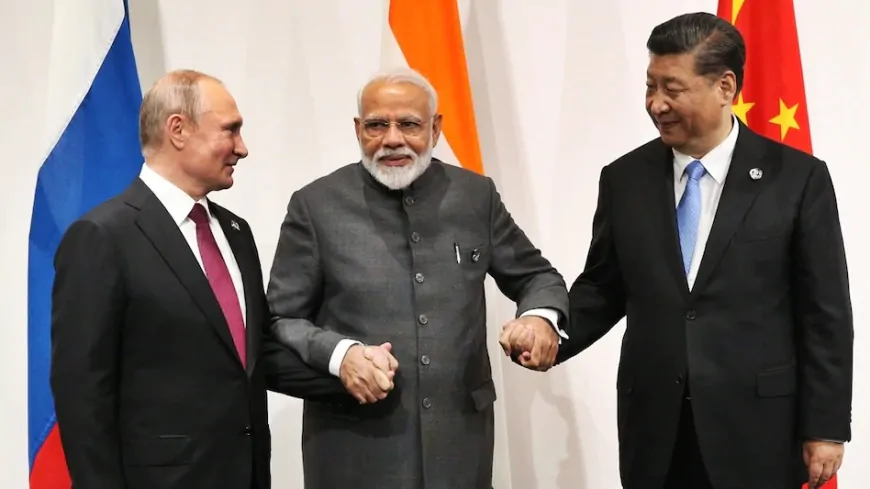 SCO Summit : मंच पर एकसाथ दिखे मोदी, पुतिन और जिनपिंग, PM मोदी ने रूसी राष्ट्रपति को लगाया गले 
