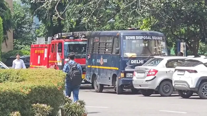 फिर से मिली स्कूलों को बम से उड़ाने की धमकी, पुलिस ने चलाया तलाशी अभियान