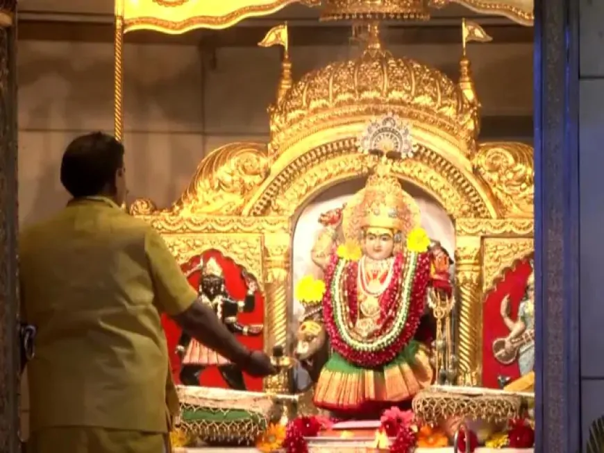शारदीय नवरात्रि का चौथा दिन, देश भर के मंदिरों में की जा रही है मां कुष्मांडा की पूजा