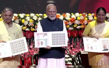 RSS के शताब्दी समारोह में शामिल हुए PM मोदी, जारी किया विशेष डाक टिकट और 100 रुपये का सिक्का 