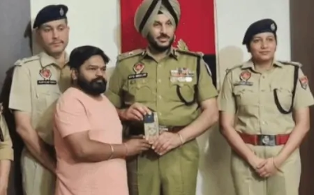 अमृतसर पुलिस ने रिकवर किए 153 मोबाइल और 117 वाहन, कमिश्नर ने खुद मालिकों को लौटाए