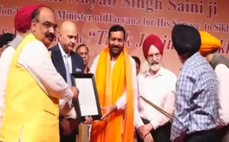 चंडीगढ़ : CM नायब सिंह सैनी ने श्री गुरु तेग बहादुर जी से जुड़ी पुस्तक का किया विमोचन 