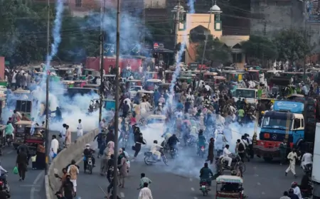 पाकिस्तान में TLP प्रदर्शनकारियों पर पुलिस की फायरिंग, 200 से ज्यादा प्रदर्शनकारियों की मौत का दावा