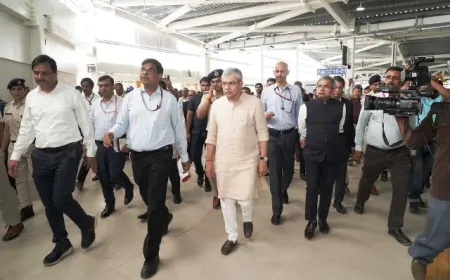 केंद्रीय रेल मंत्री ने नई दिल्ली रेलवे स्टेशन का निरीक्षण, यात्रियों से सुरक्षा व्यवस्था का लिया फीडबैक