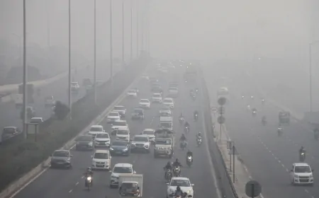 खतरनाक स्तर पर दिल्ली-NCR में AQI, कई जगहों पर AQI 300 के पार, 12 इलाकों में AQI का रेड अलर्ट जारी