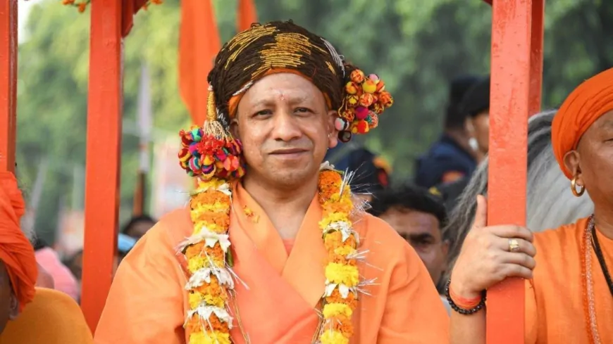 विजय शोभा यात्रा' में  शामिल हुए CM योगी आदित्यनाथ, गोरखनाथ मंदिर में की विशेष पूजा