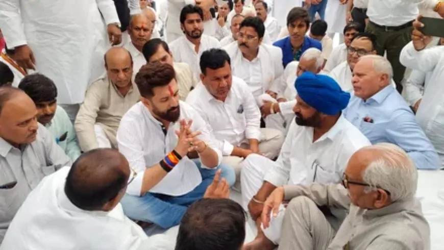 IPS वाई पूरन कुमार के परिजन से मिले केंद्रीय मंत्री चिराग पासवान, उचित कार्रवाई का दिया आश्वासन 