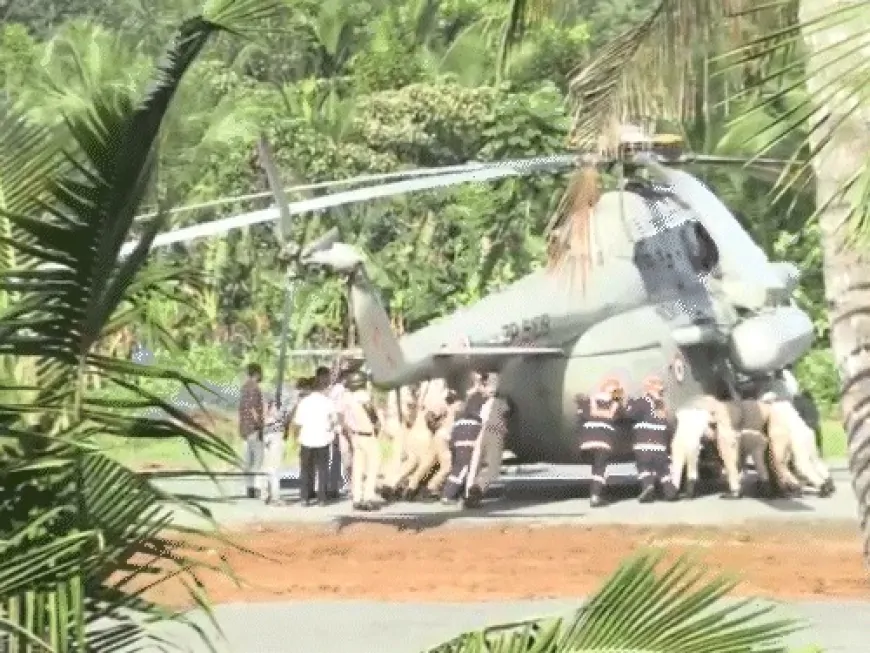 गड्ढे में फंसा राष्ट्रपति मुर्मू का हेलिकॉप्टर, सबरीमाला मंदिर में दर्शन करने जा रही थीं राष्ट्रपति 