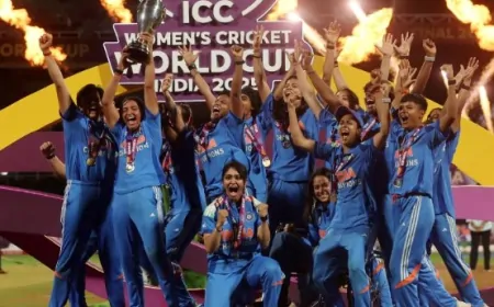 वर्ल्ड चैंपियन बनीं भारतीय महिला क्रिकेट टीम, 47 साल बाद जीती ICC वर्ल्ड कप ट्रॉफी 