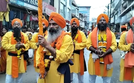 श्री गुरु नानक देव जी के प्रकाश पर्व पर नगर कीर्तन, गुरुद्वारा श्री शीशगंज साहिब से शुरु हुआ नगर कीर्तन