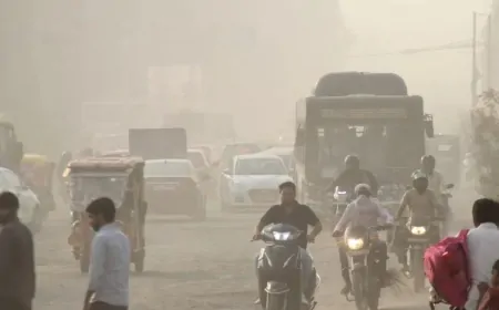 दिल्ली की हवा फिर ‘बेहद खतरनाक’: AQI 439 तक पहुंचा