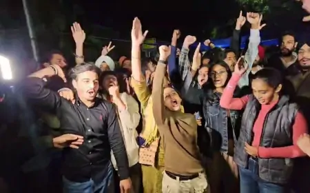 Chandigarh : PU सेनेट चुनाव को उपराष्ट्रपति ने दी मंजूरी, छात्रों ने मनाया जश्न