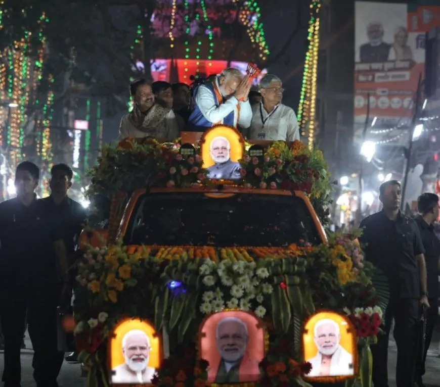 बिहार विधानसभा चुनाव : PM मोदी का पटना में भव्य रोड शो, गुरुद्वारा श्री पटना साहिब में हुए नतमस्तक 