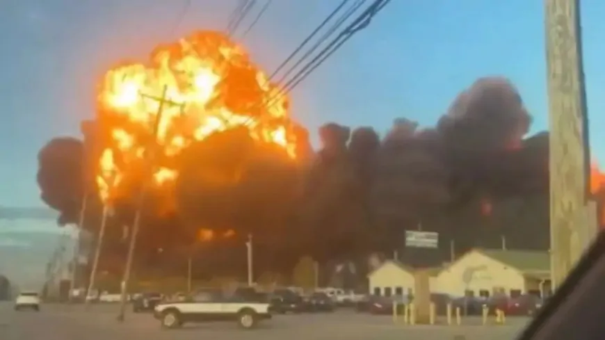 अमेरिका में बड़ा हादसा, टेक ऑफ के दौरान क्रैश हुआ कार्गो प्लेन