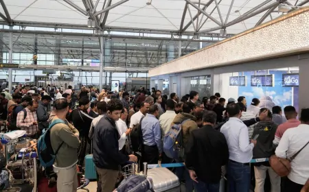 सुप्रीम कोर्ट पहुंचा इंडिगो संकट, याचिकाकर्ताओं  ने CJI के घर पहुंचकर की जल्द सुनवाई की मांग