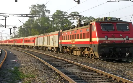 Indian Railways : रेल किराए में 26 दिसंबर से बढ़ोतरी, जानें आपकी जेब पर कितना पड़ेगा असर…