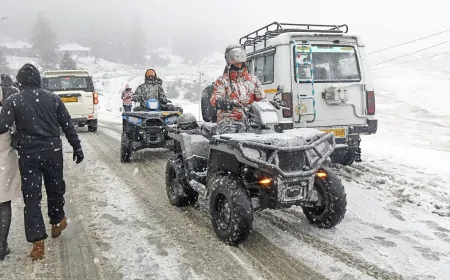J&K : कश्मीर में नए साल पर बर्फबारी का अनुमान, पर्यटकों की भीड़ बढ़ी
