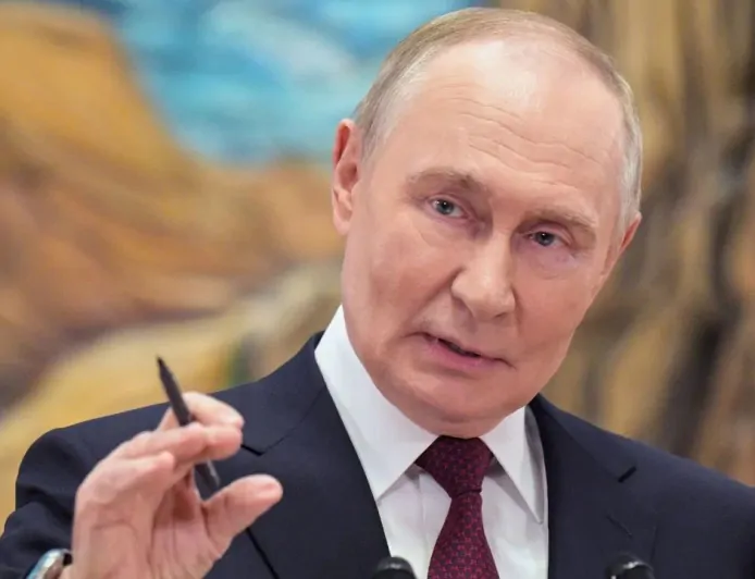 बुलेटप्रूफ कार, पर्सनल लैब और हाई‑टेक ब्रीफकेस, क्या है पुतिन की अदृश्य सुरक्षा का रहस्य ?