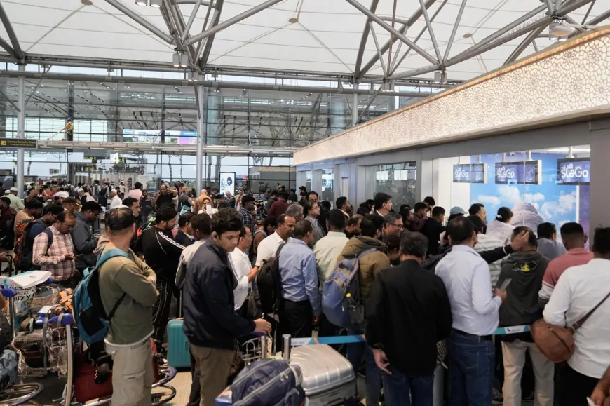 सुप्रीम कोर्ट पहुंचा इंडिगो संकट, याचिकाकर्ताओं  ने CJI के घर पहुंचकर की जल्द सुनवाई की मांग