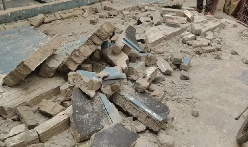 आगरा में बेसमेंट निर्माण के दौरान बड़ा हादसा, भरभराकर गिरी दीवार, 12 लोग दबे…