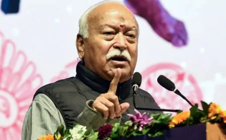 UP News : RSS प्रमुख मोहन भागवत वृंदावन पहुंचे, सात दिवसीय प्रवास के दौरान होगी अखिल भारतीय कार्यकारिणी बैठक