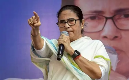 West Bengal : कोयला घोटाले को लेकर IPAC के दफ्तर पर ED का छापा, फाइल लेकर चली गईं CM ममता 