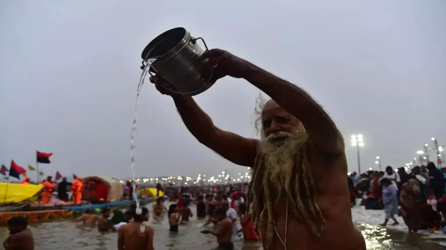 Uttar Pradesh : माघ मेला-2026 का भव्य आगाज़, पौष पूर्णिमा पर त्रिवेणी संगम में उमड़ा आस्था का सैलाब