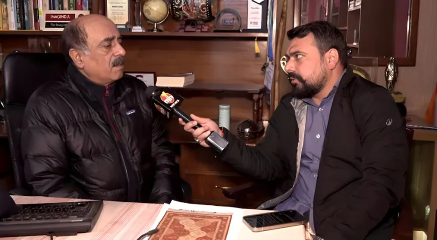 वेनेजुएला पर अटैक के बाद बिगड़े हालात, निशाने पर ग्रीनलैंड-ईरान, फॉरेन एक्सपर्ट ने समझाया अमेरिका का ग्लोबल गेम