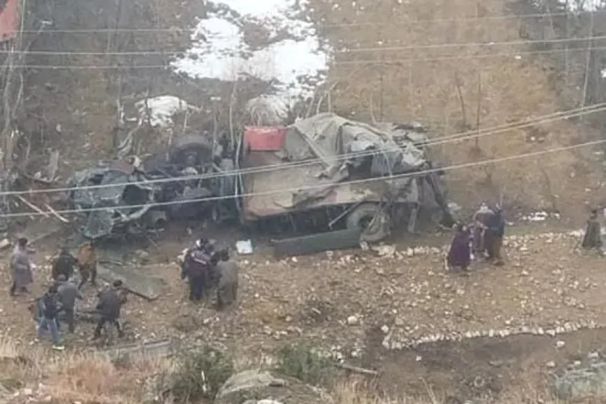 Jammu Kashmir: डोडा में बड़ा हादसा, खाई में गिरी सेना की गाड़ी, 10 जवानों का बलिदान