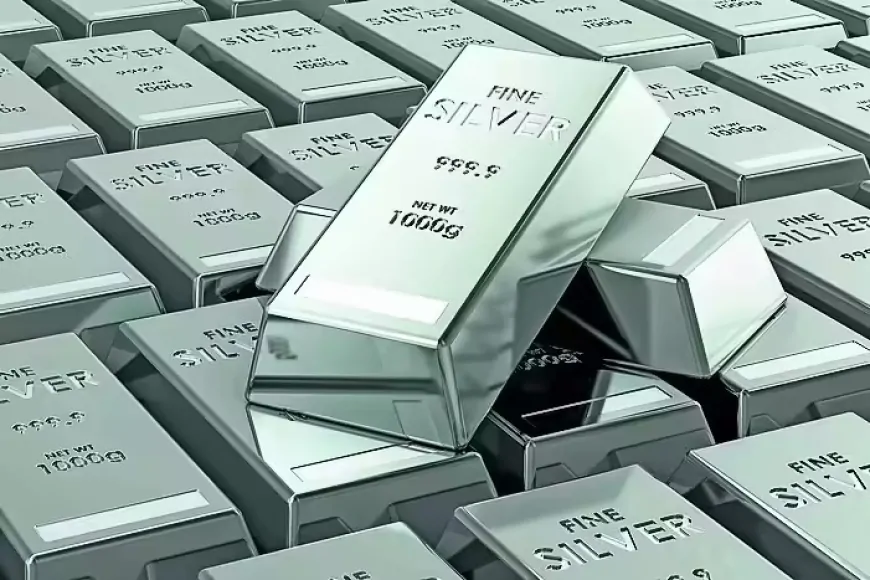रॉकेट बने चांदी की कीमत हुई धड़ाम, वजह जानकर हर कोई हैरान!