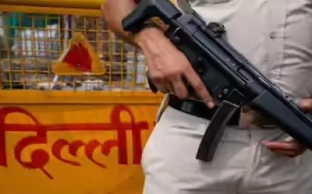 दिल्ली के आरके पुरम में पुलिस और बदमाशों में मुठभेड़, एक के लगी गोली, दो गिरफ्तार