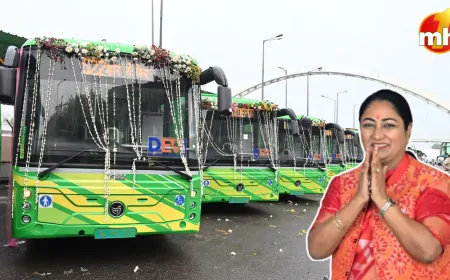 Delhi : CM रेखा गुप्ता सरकार की पहली वर्षगांठ, सड़कों पर उतारी गई 500 नई EV बसें 