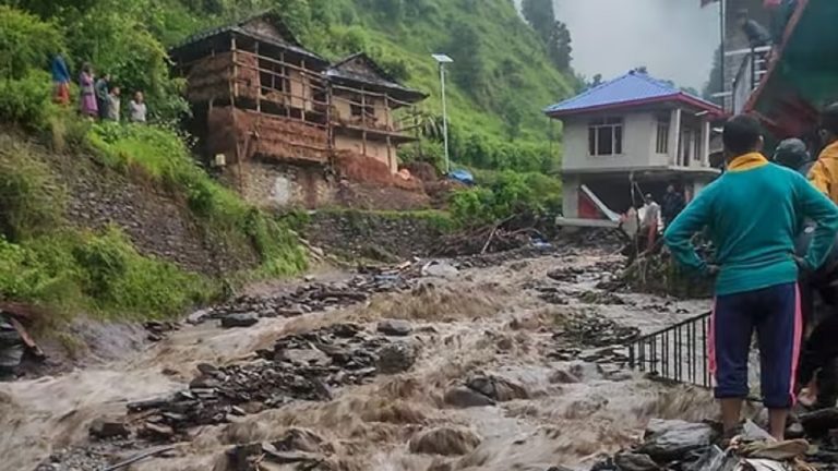 himachal-landslide-22
