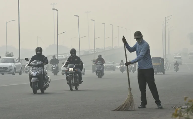 22i1vq9o_delhi-air-pollution-pti-2019-650_650x400_25_November_19