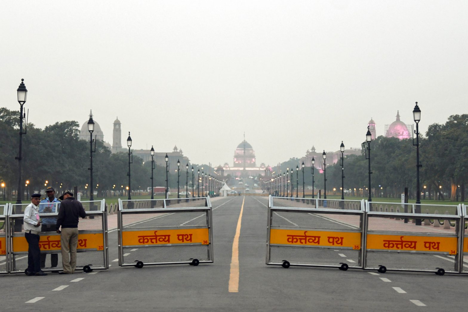 दिल्ली की वायु गुणवत्ता में सुधार, हल्की बारिश की संभावना