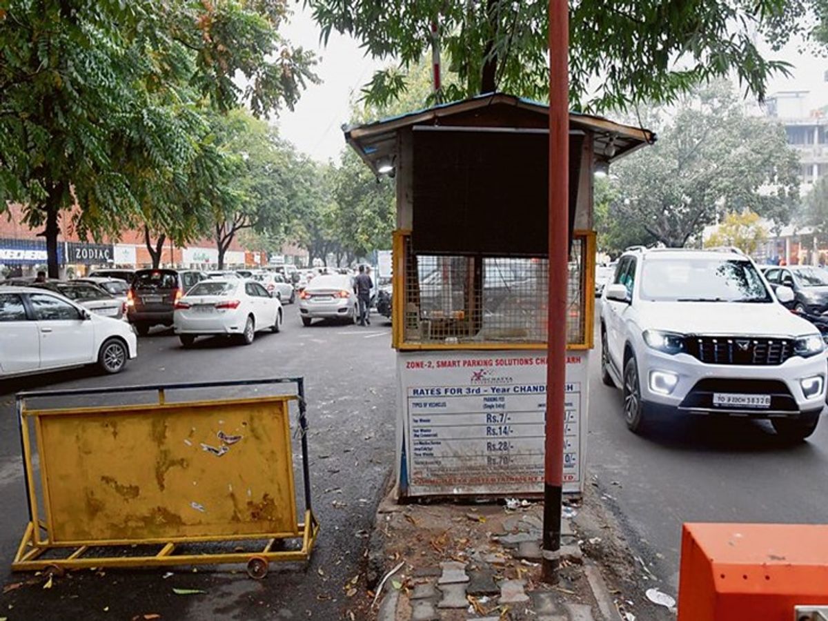 चंडीगढ़ में 1 दिसंबर से टू व्हीलर पार्किंग होगी फ्री: मेयर अनूप गुप्ता