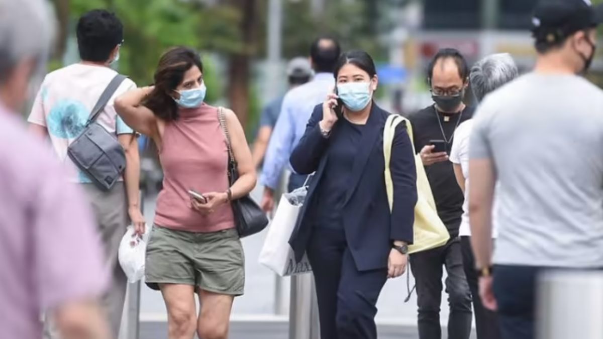 सिंगापुर में तेजी से बढ़ रहे हैं कोविड-19 के मामले, लोगों से की गई मास्क पहनने की अपील